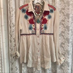 JOHNNY WAS * Floral Peacock Feather Collar Button Front Shirt